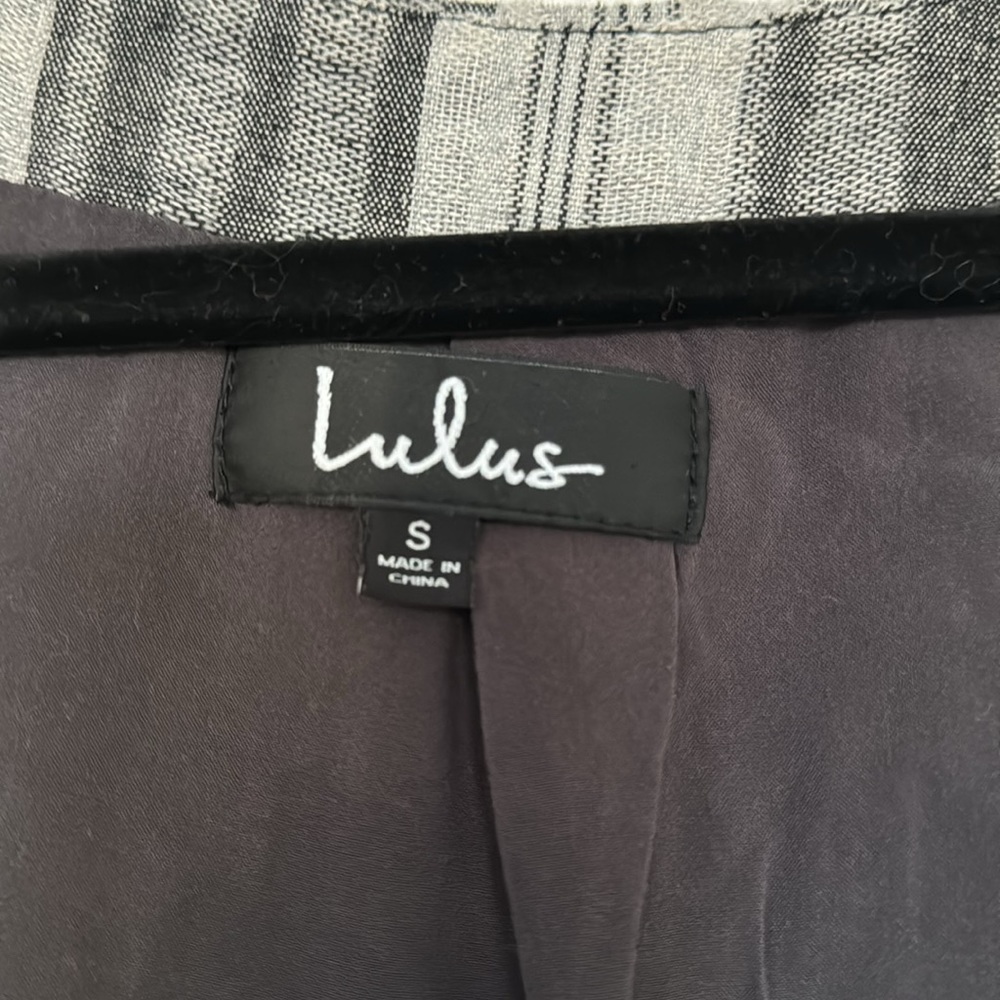 Lulus Wrap Dress Size S - Picture 6 of 8